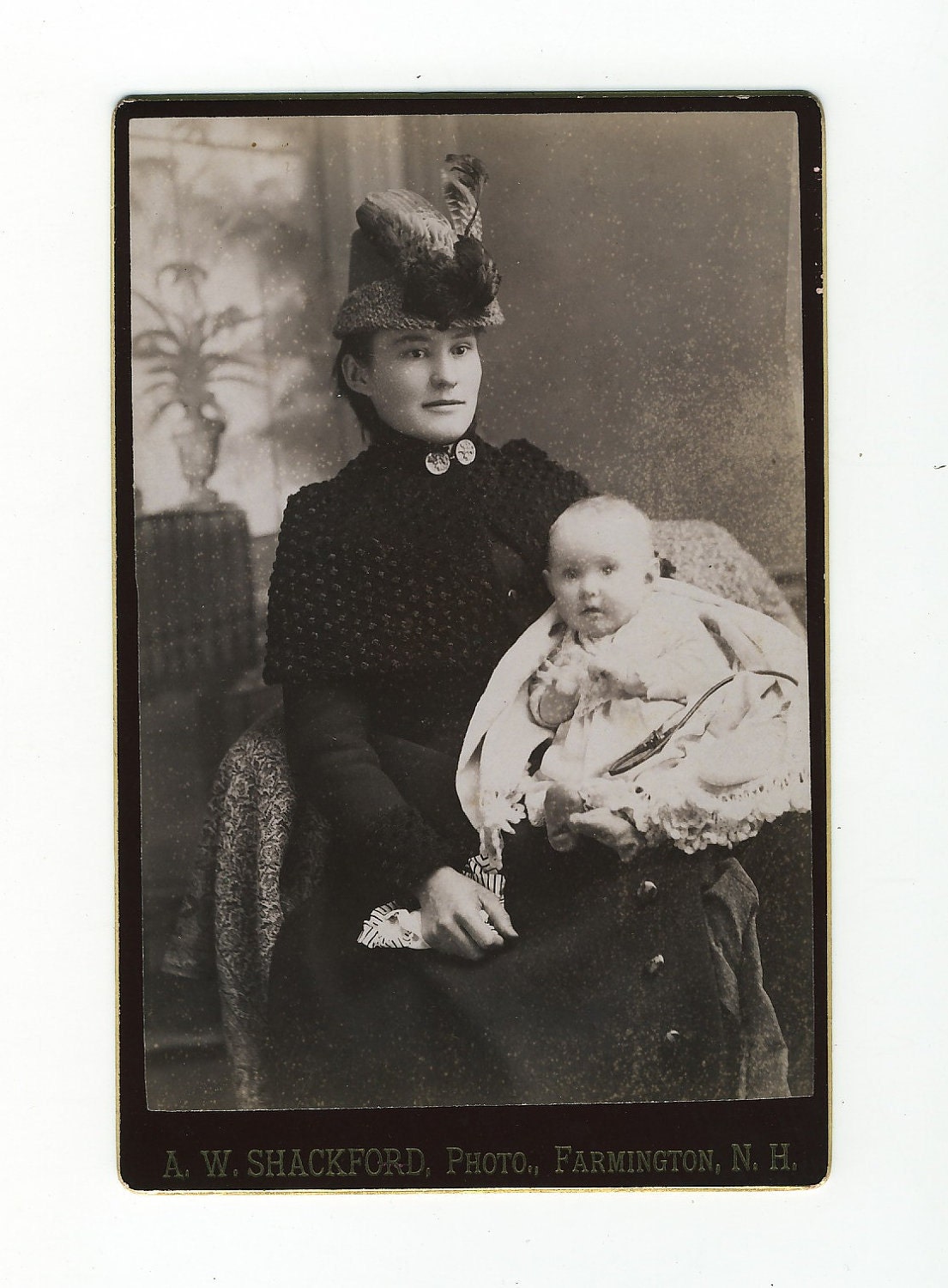 Victorian Cabinet Photo, 1800s: Beautiful Young Mother & Baby w/ Feeding Bottle by A.W. Shackford, Farmington N.H.