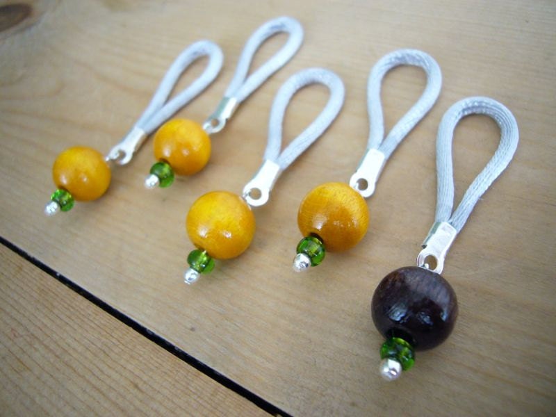LARGE flexible knitting stitch markers - Set of 5 (Yellow/Brown/Green)