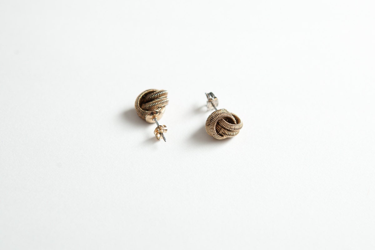 small vintage brass toned roped post earrings