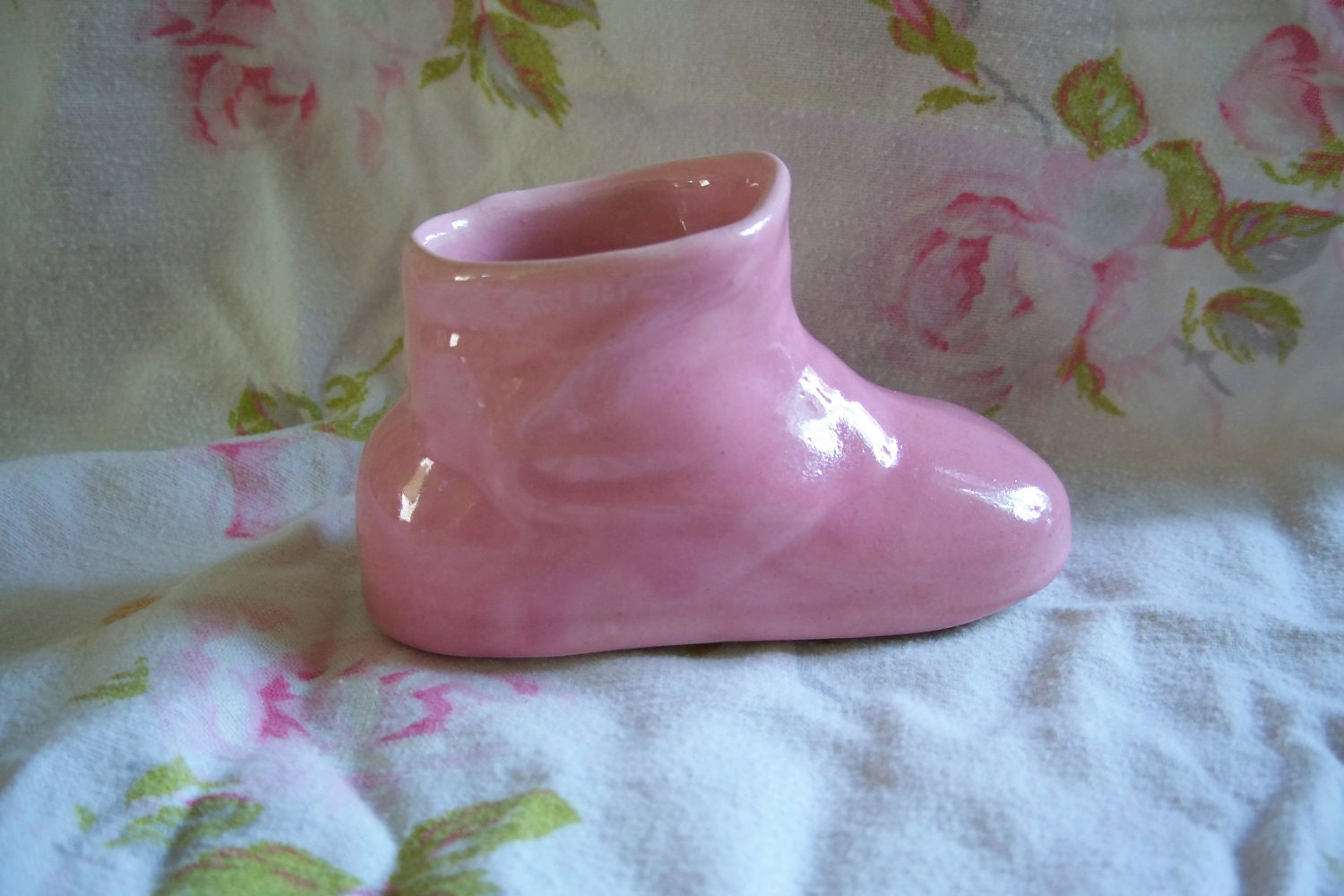 1940's/1950's Porcelain Pink Baby Shoe