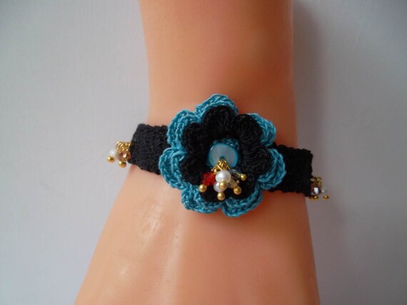 Black and Blue Crochet - Handknitting Bracelet witg Freshwater Pearls and Crystals - Special Design