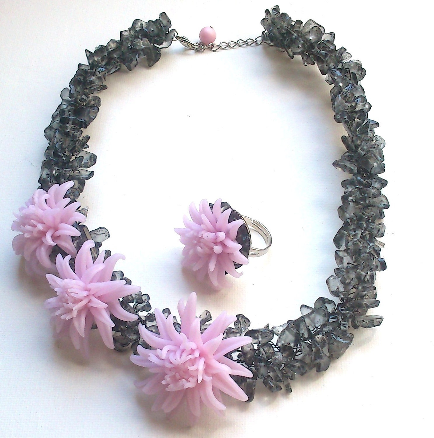 Dahlia necklace- Dahlia ring- Chunky necklace- Flower jewelry- Rose and grey necklace and ring- Polymer clay flower dahlia