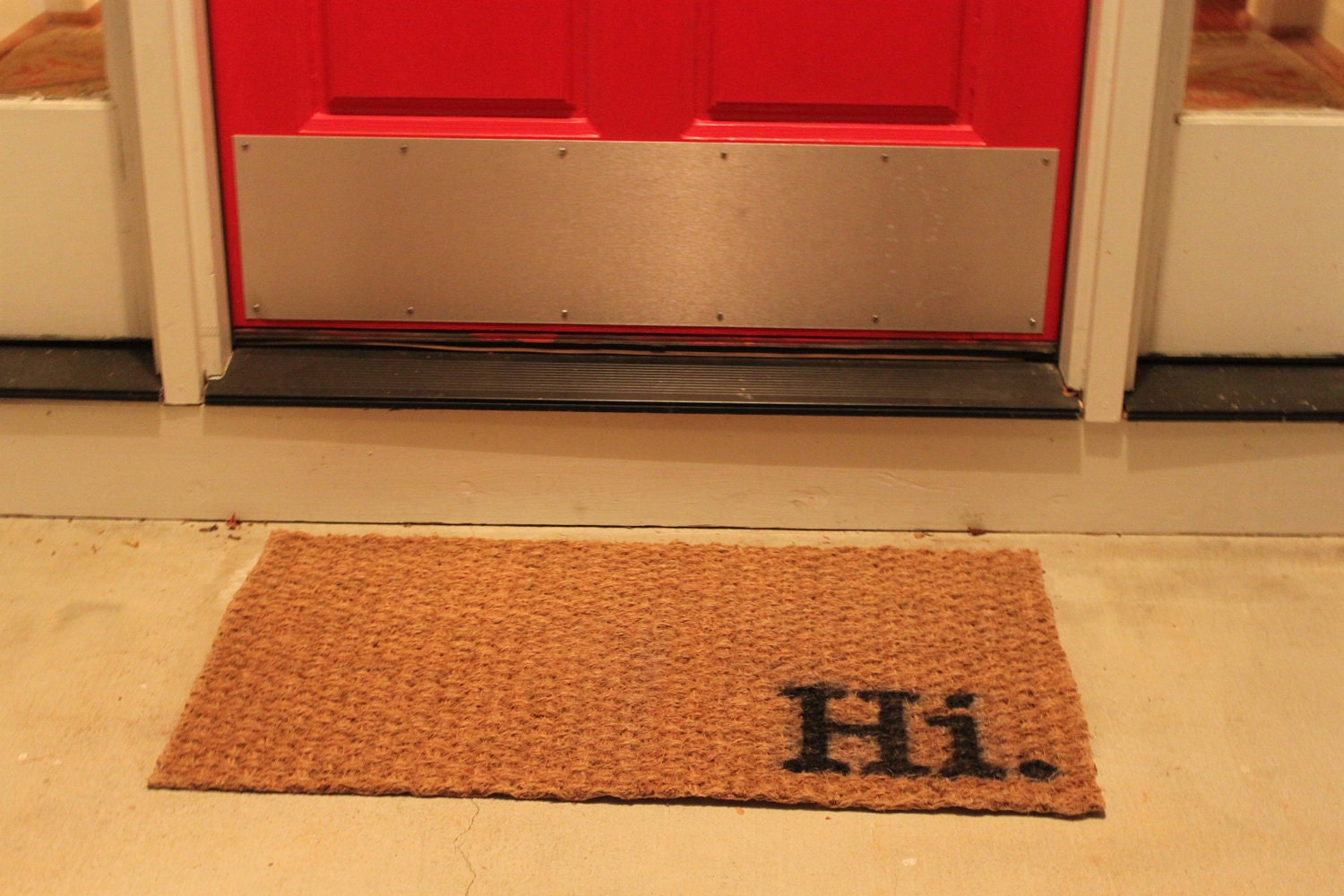 Hi doormat. Jute woven, handpainted doormat.