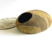 L size cat bed/cat cave/cat house/brown felted cat cave (With GIFT pad)
