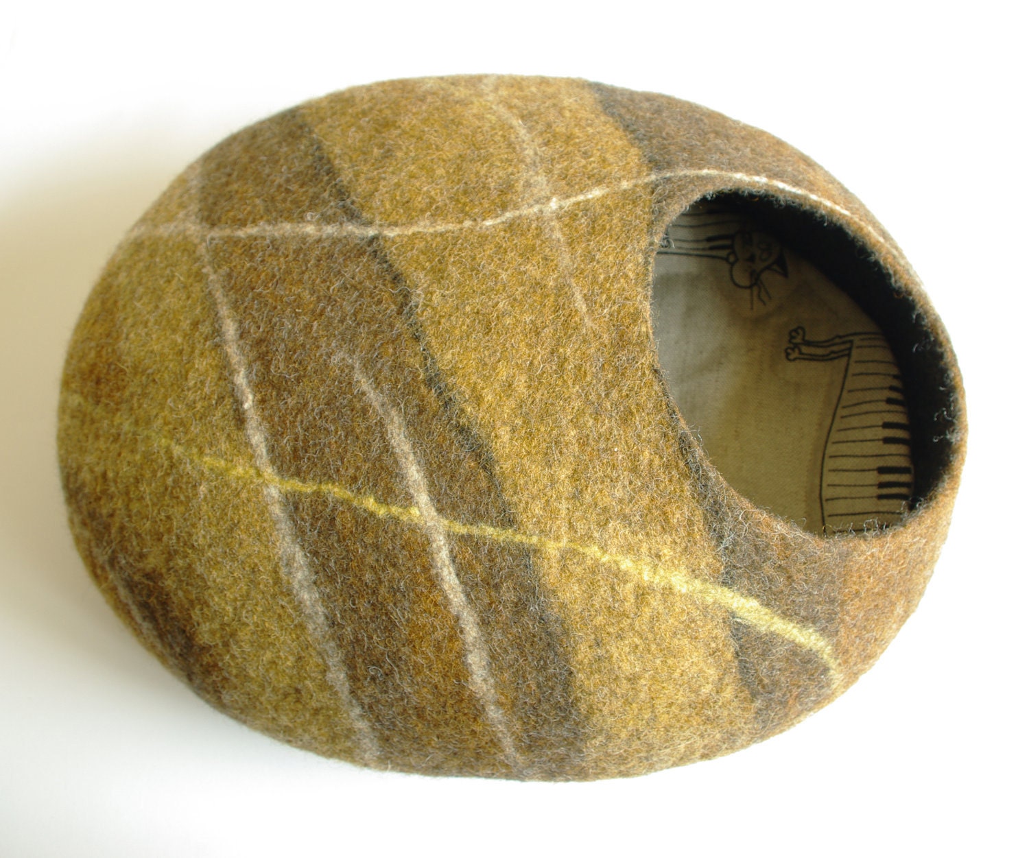 M size cat bed/cat cave/cat house/brown felted cat cave (With GIFT pad)