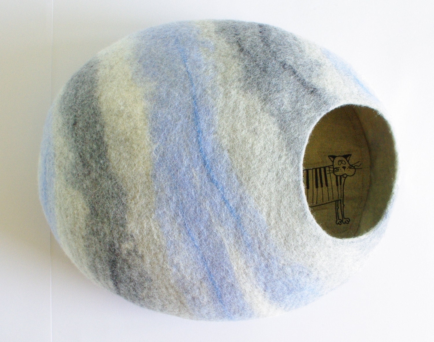 M size cat bed/cat cave/cat house/blue-grey felted cat cave (With GIFT pad)