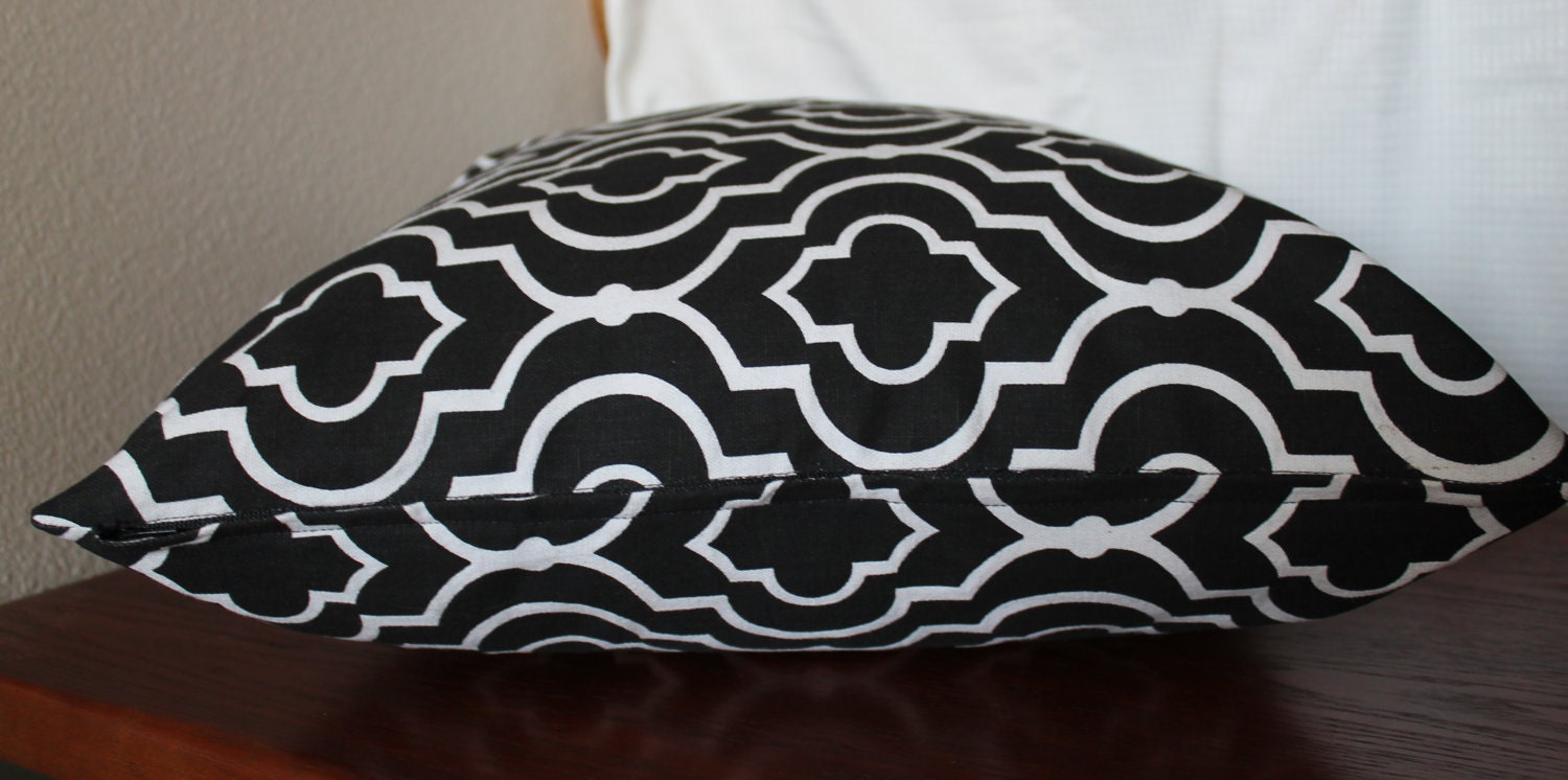 Black and White Bold Graphic Moroccan-Inspired Print Throw Pillow Cover 18'' x 18''