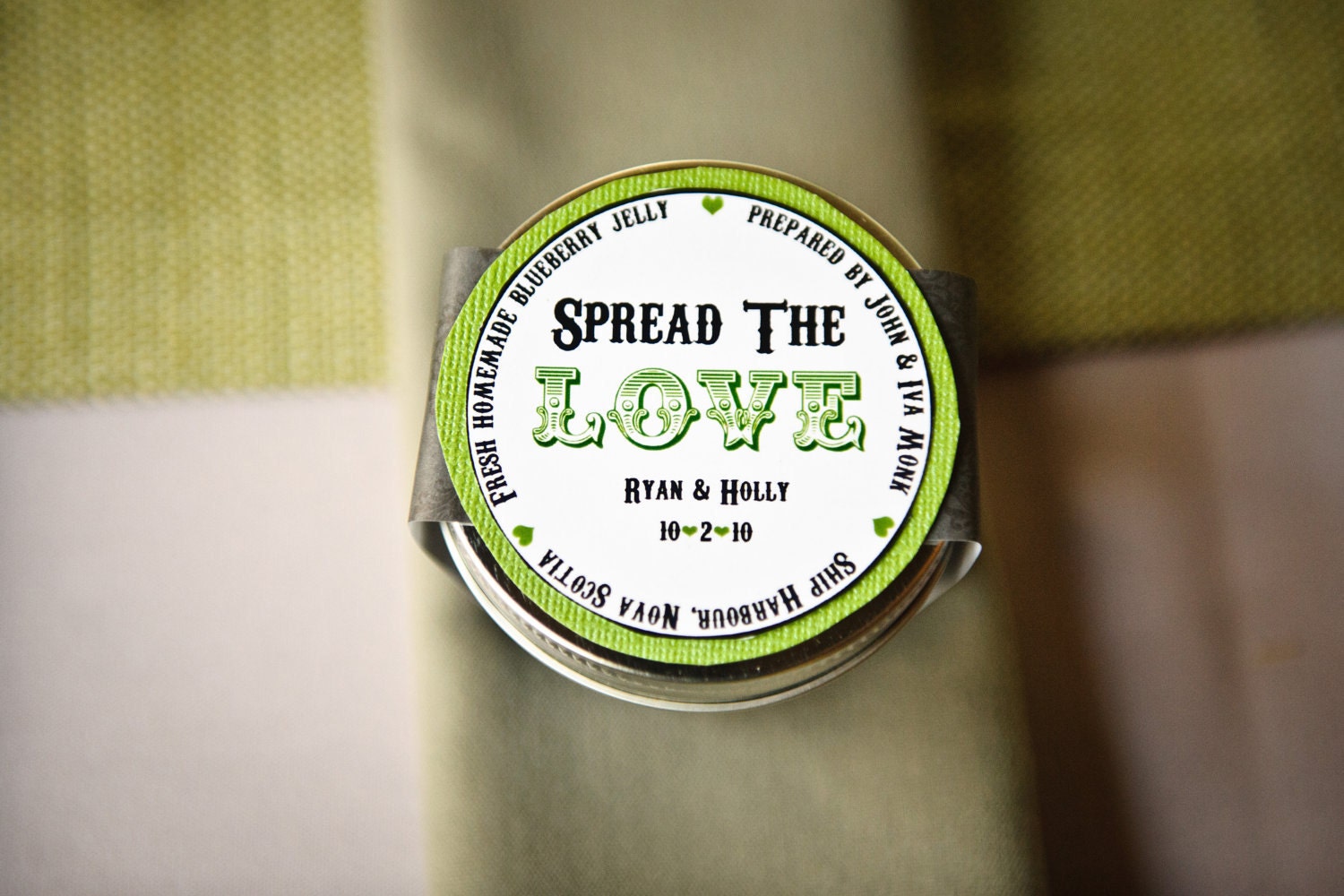 Wedding Favor Tag / Jam Jar Label - SPREAD THE LOVE Printable Il_570xn