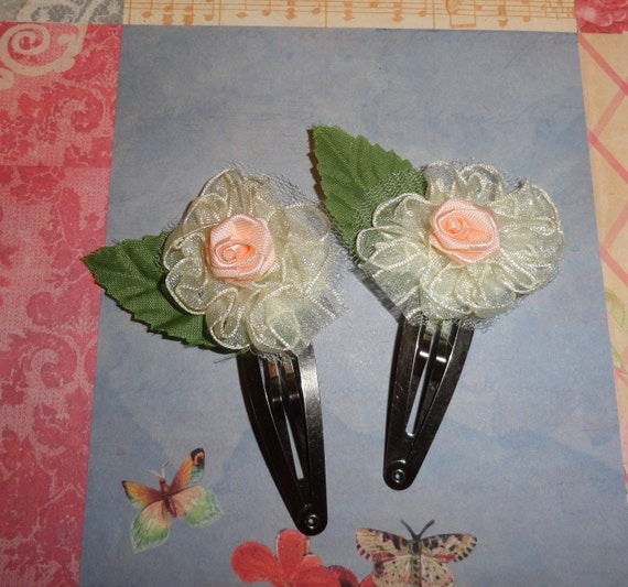 Victorian style hair clips,  Ivory and Peach flower hair accessories, Hair snap,  set of 2