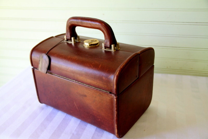 Vintage Italian Leather Train/Travel Case Rich Brown Leather Luggage