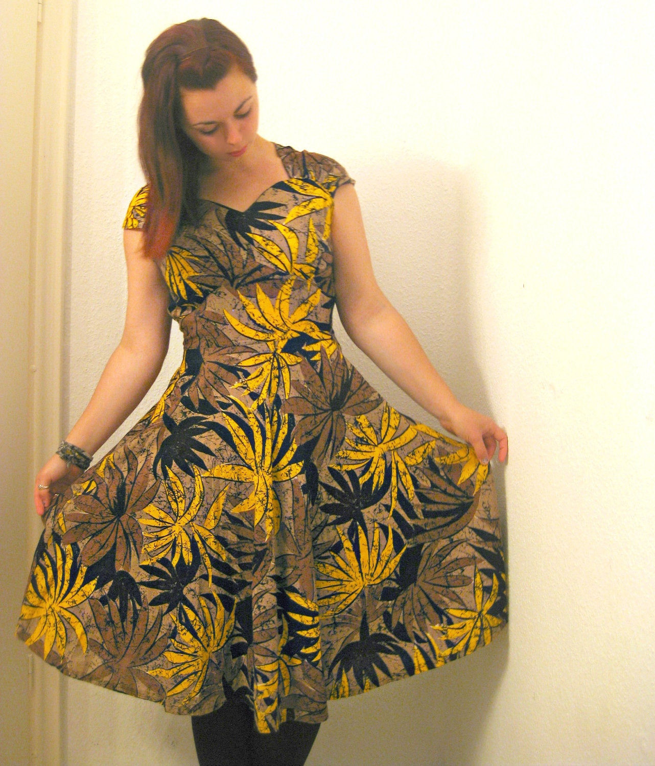 Vintage Banana Leaf Dress : african, tribal, boho, hippie sweetheart 80s 90s size large L / XL 44 46