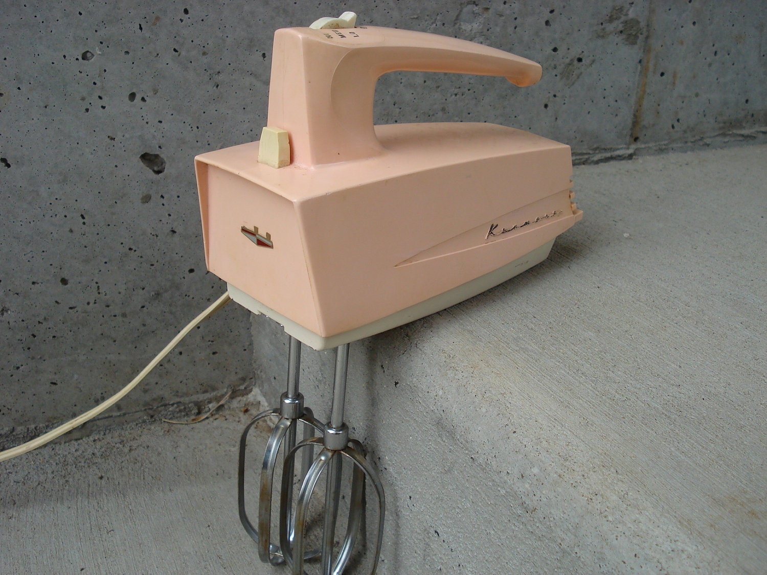 Vintage Pink 1950s Kenmore Hand Mixer by LkWhatTheCatDraggedN