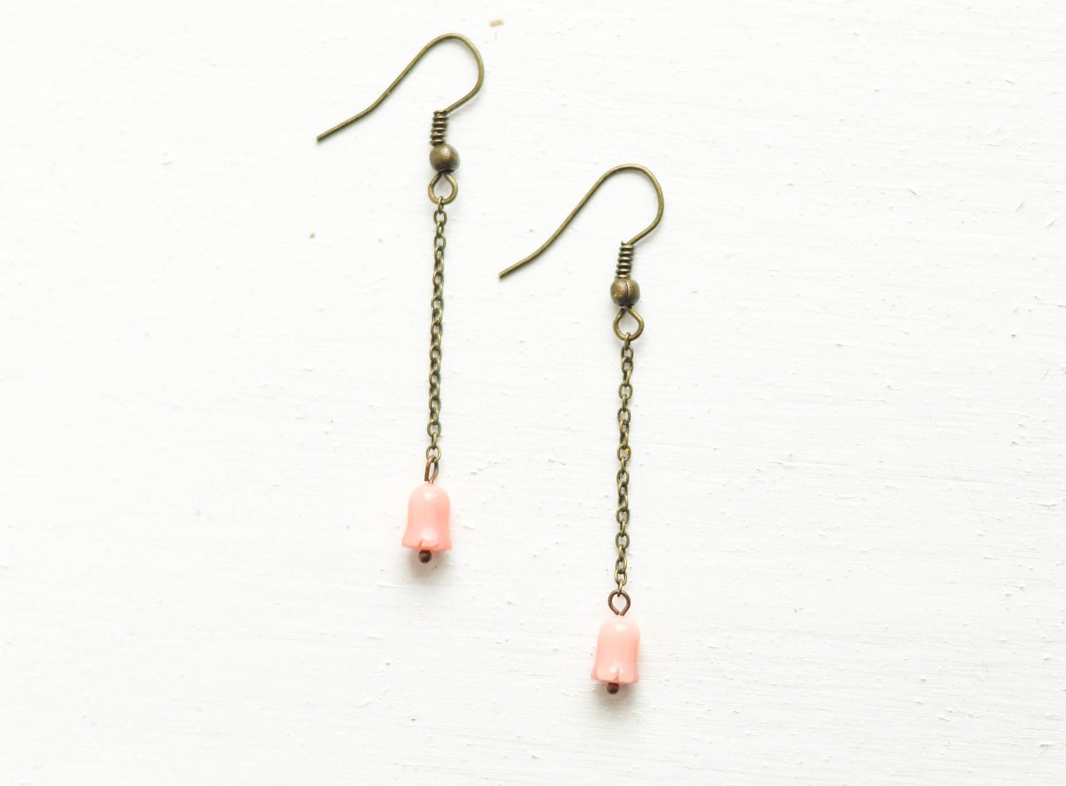 Coral tulip pink earrings - CvetCvet