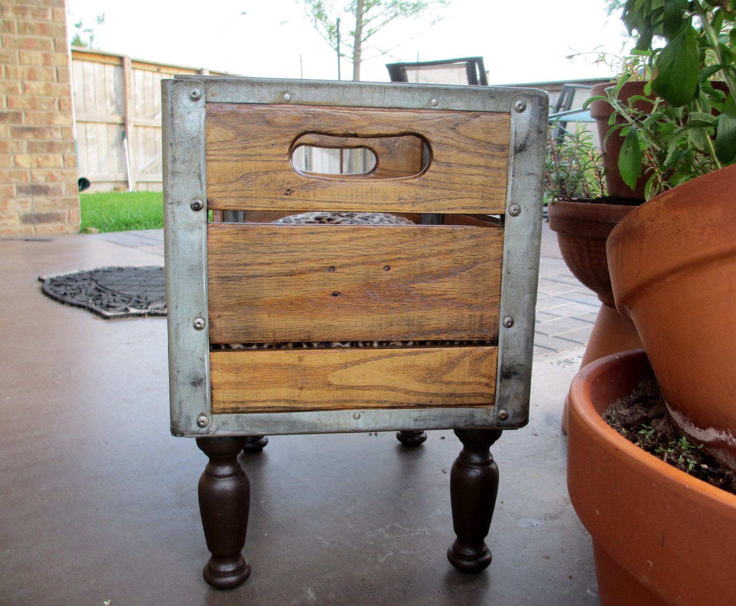 Dog Bed Cat Bed Pet Bed Wooden1969 Milk Crate Recycled Upcycled Antique