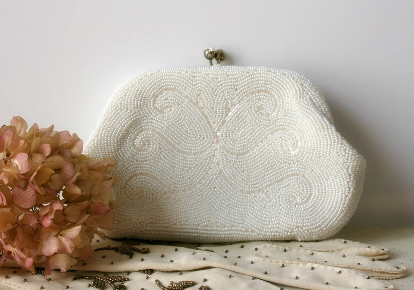 Vintage White Beaded Evening Bag - wedding party prom elegant satin 1950s bride bridal