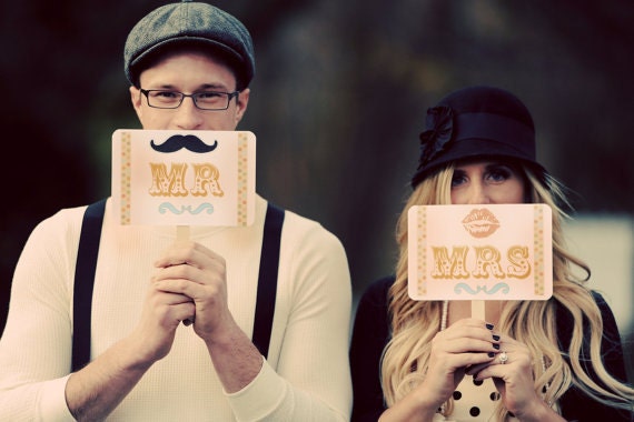 Photo Booth Prop Signs Vintage Look-Circus Carnival Theme-Mr/Mrs/Lips/Mustache-Thank You Double Sided Wedding Photo Prop Signs - Set of 2
