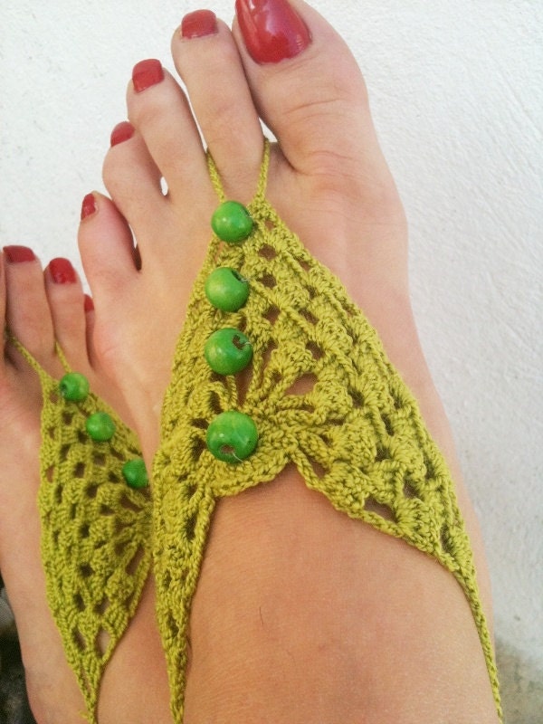 Green Barefoot Sandals with vooden beads, Nude shoes, Foot jewelry, Wedding, Victorian Lace, Sexy, Lolita, Yoga, Anklet