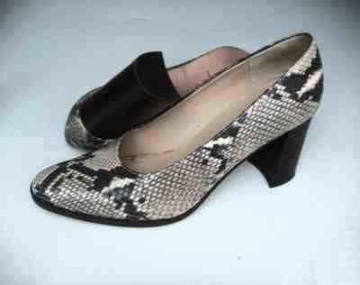 Adrienne Vittadini All Leather Phyton Snakeskin Classic Pumps Size 8.5