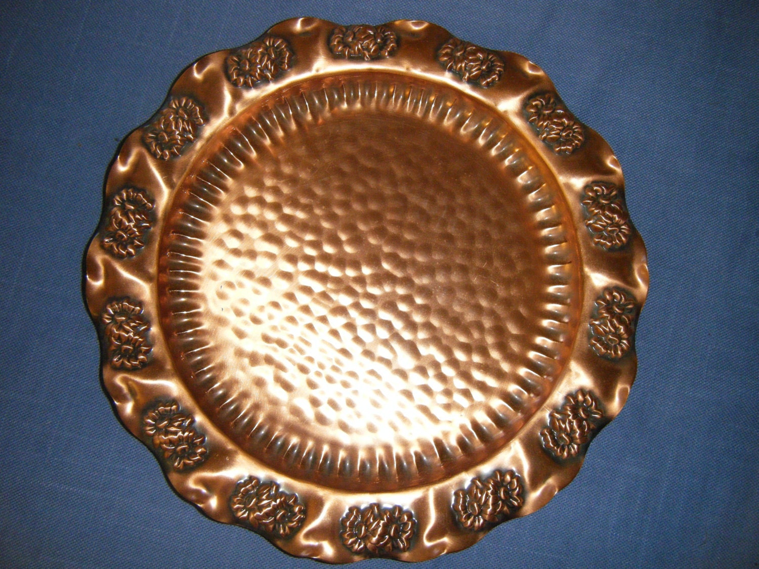 Vintage Hammered Solid Copper Plate Daisy by islandgirl2468