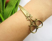 scissors bracelet--antique bronze bracelet,alloy bracelet,scissor pendant,mother gift