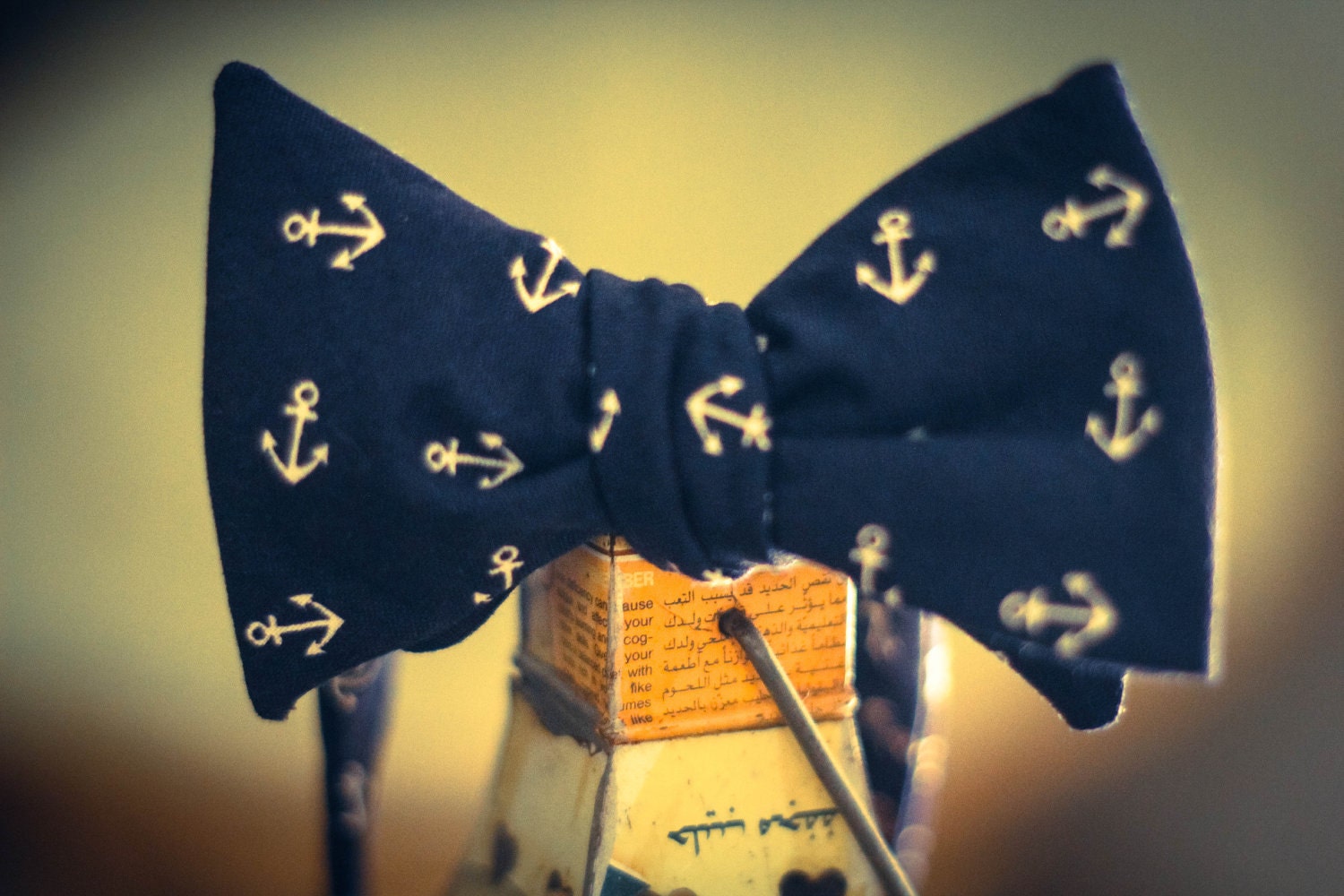 Navy anchors bow tie