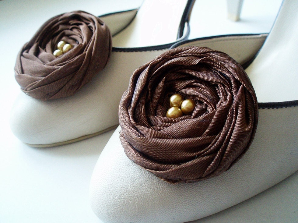 Brown Roses Shoe Clips