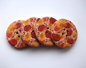 4 Floral Wooden Buttons: 30mm 4-hole buttons in red and yellow
