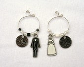 Handmade Mr. & Mrs. Table Setting Wedding Wine Charms in Black and White "I Do" (Set of 2)