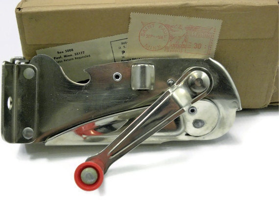 Vintage Can Opener Wall Mount CanMaster 1960s Un Used