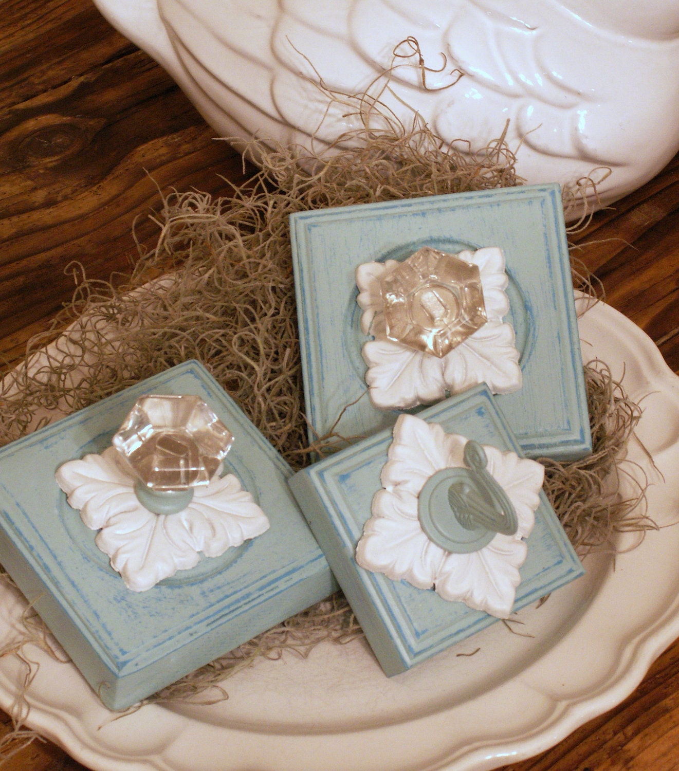 Decorative Hooks 3pc Set Distressed Wooden Wall Hangers
