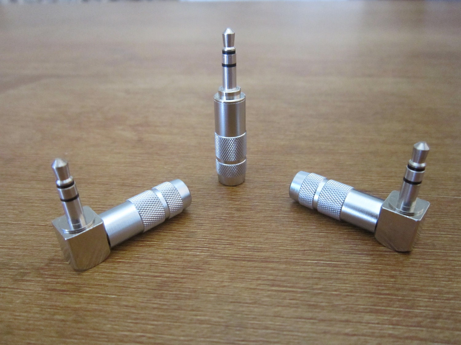 Oyaide Rhodium Plated Stereo Plug For plusSound IEM, Headphone, and Interconnect Cables - Available in Straight and Right Angled