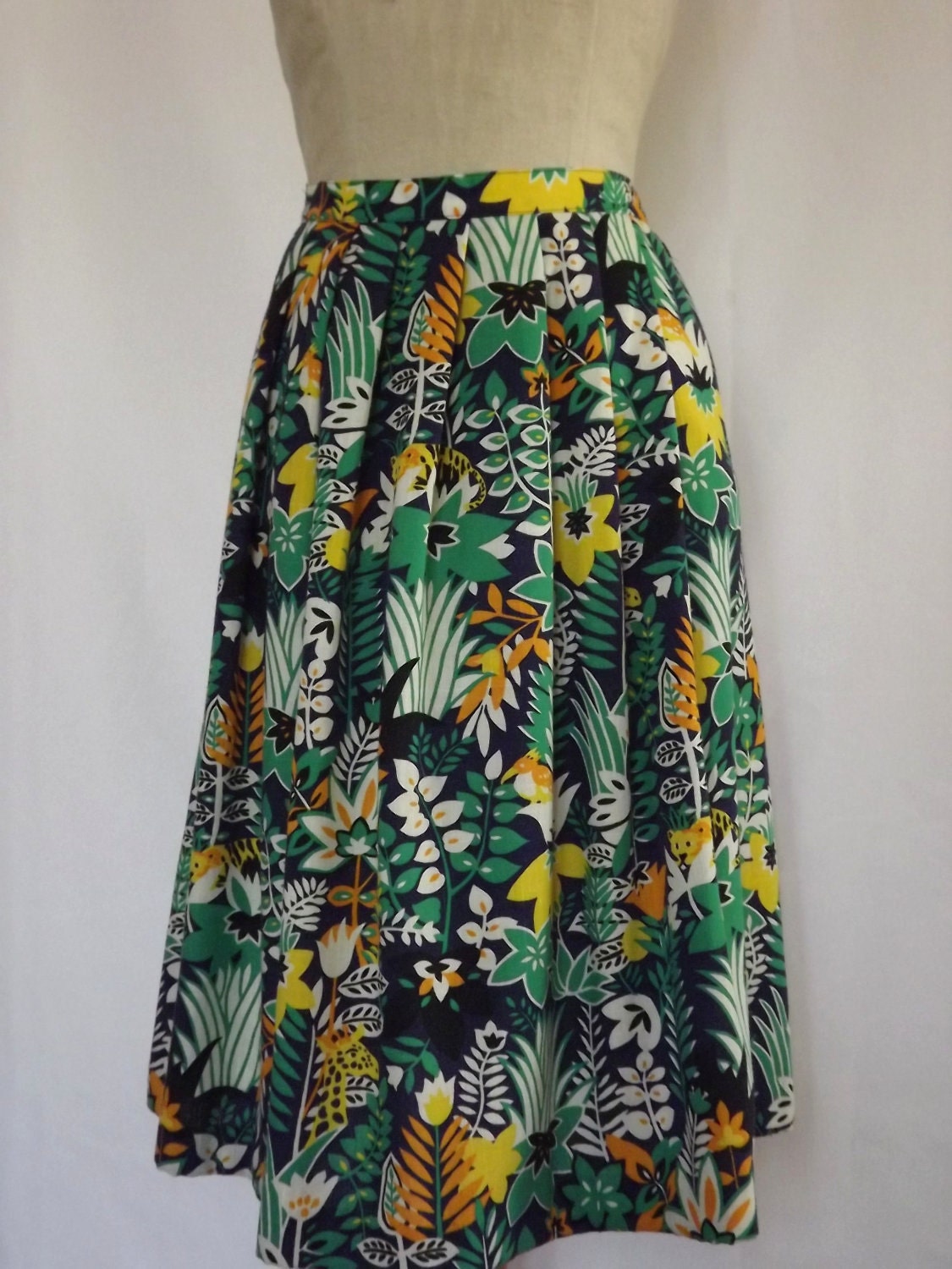 Vintage Pleated Jungle Pr...
