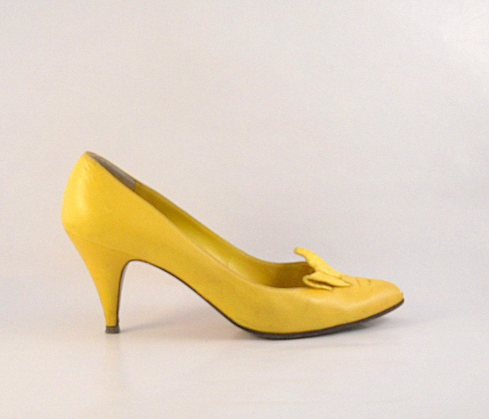vintage yellow heels