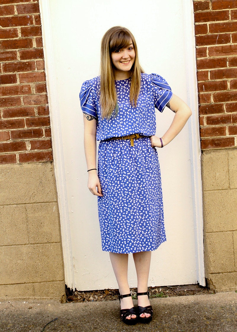 Periwinkle and White Floral Flutter-Sleeved Dress