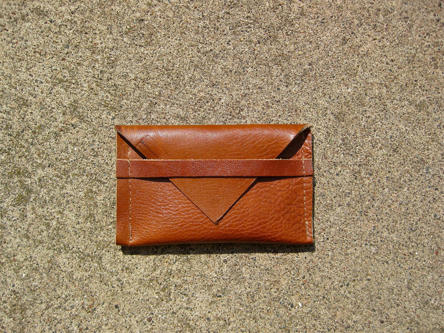 avgvst business card holder - cognac leather