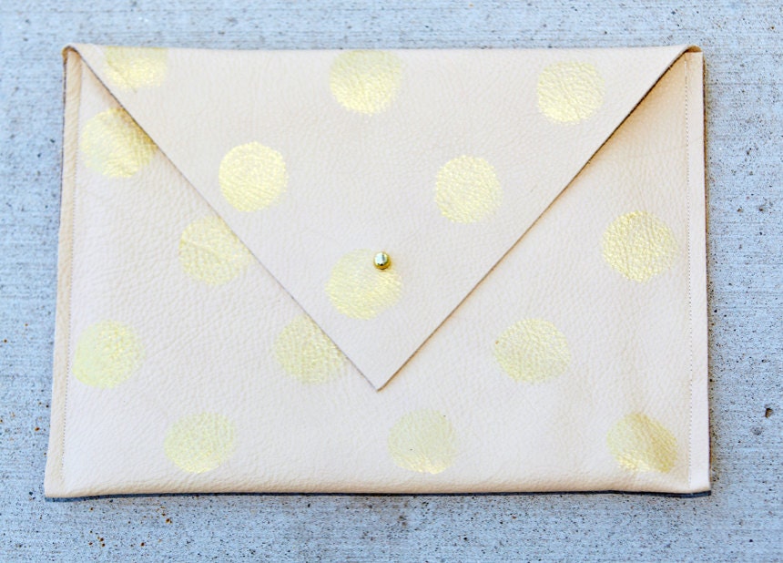 Avgvst leather clutch - bone & gold polka dots