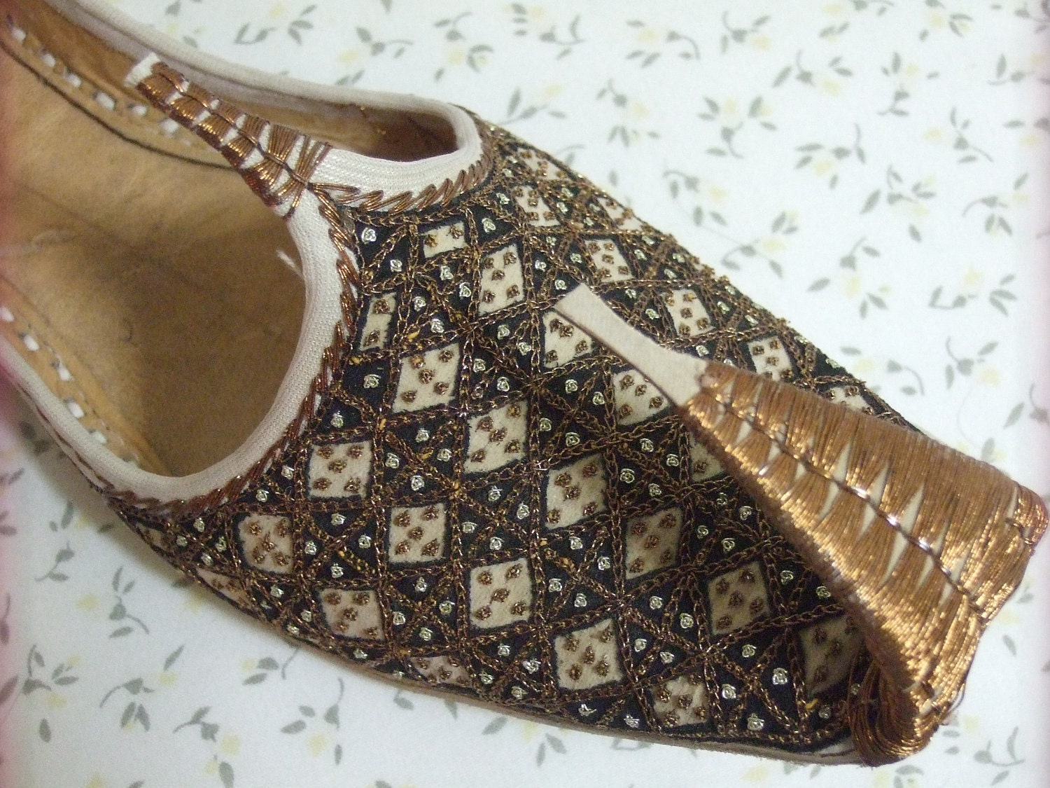 geniun 100% Leather beaded hand made women girls new shoes pumps khussa us size 7
