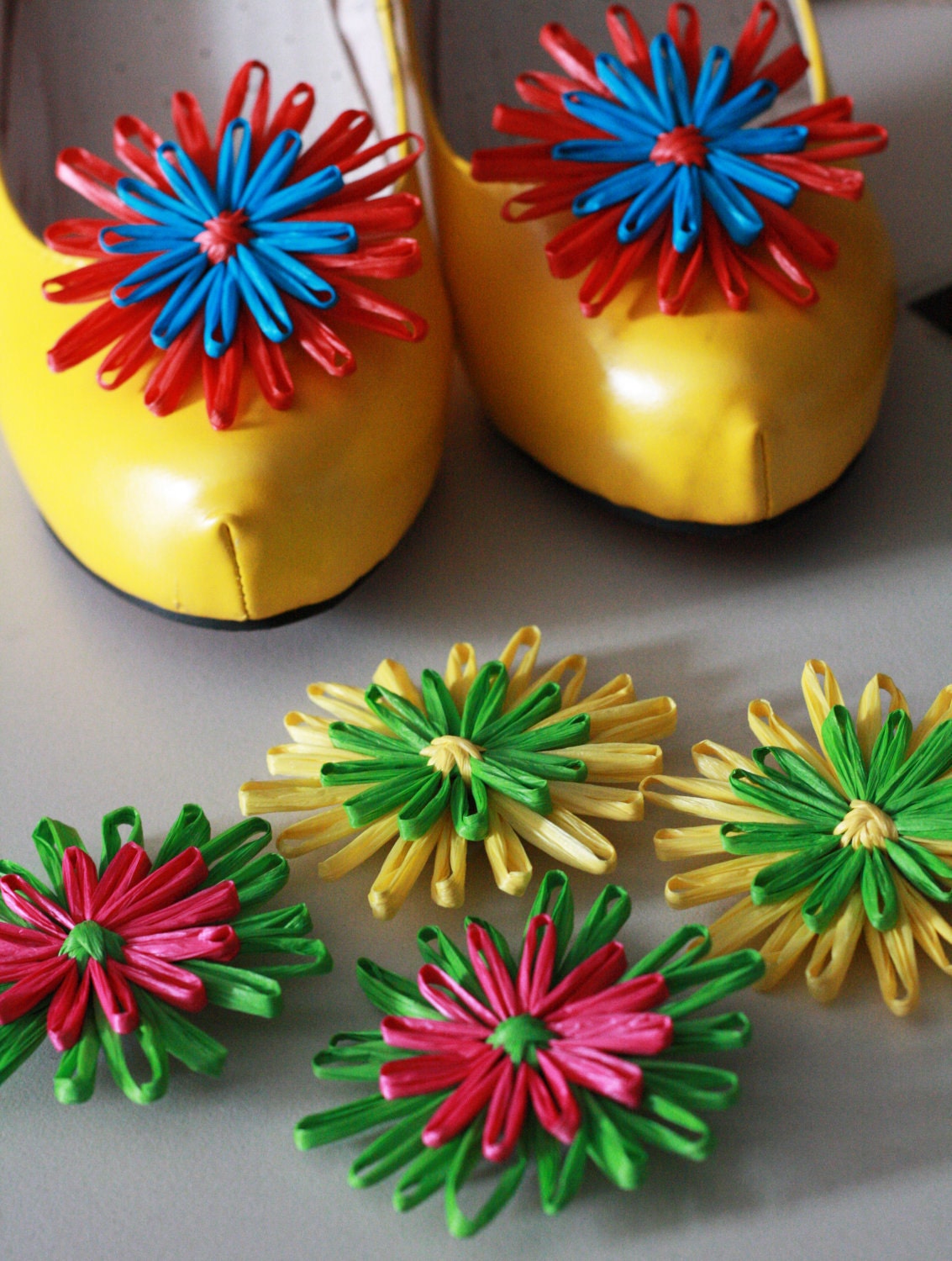 60's Inspired Flower Loom Shoe Clips