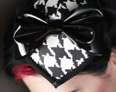 B&W Houndstooth Cocktail Teardrop Hat W/ Black Vinyl Bow