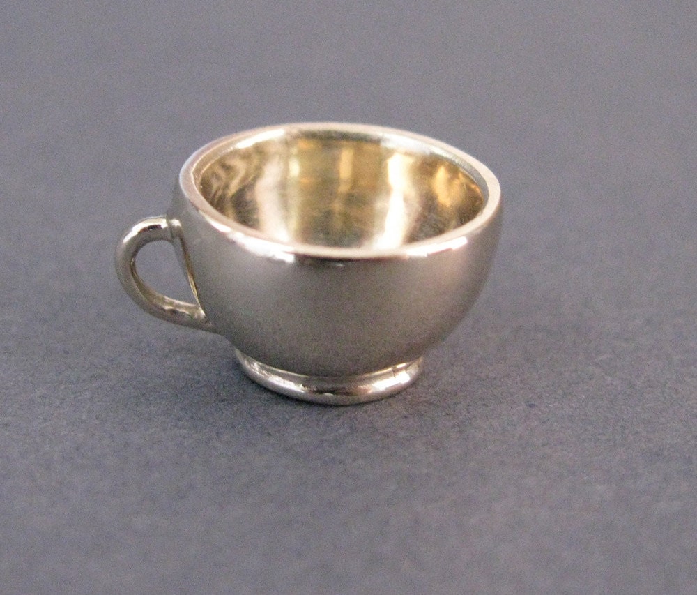 Teacup Pendant - 9ct Yellow Gold
