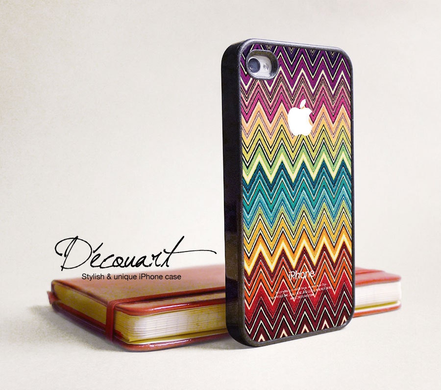 iPhone 5 case, iPhone 4 case, iPhone 4s case, case for iPhone 4, chevron navajo pattern with apple logo B287
