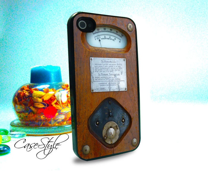 iPhone 4, 4s and iPhone 5 case, case for iPhone 4, Wood vintage gauger 007. Black or white.Includes a screen protector for free