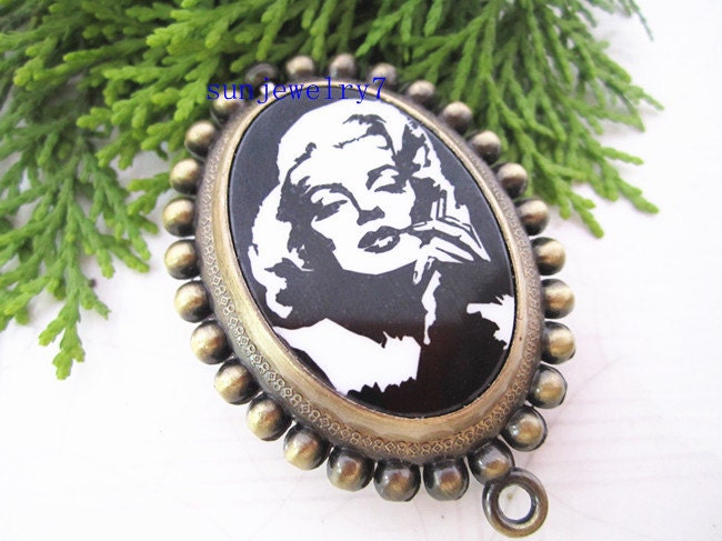 1pcs 36MMx46MM Marilyn Monroe Oval Pocket Watch Charms Pendant MS08