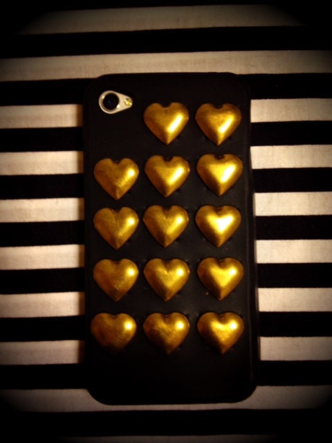 Gold heart Studded iphone 4/4s case.