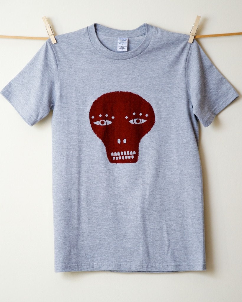 SKULL tee shirt - earthy red on heather grey - screen printed design - unisex/mens shirt