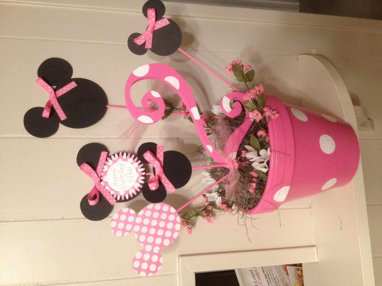 minnie mouse table