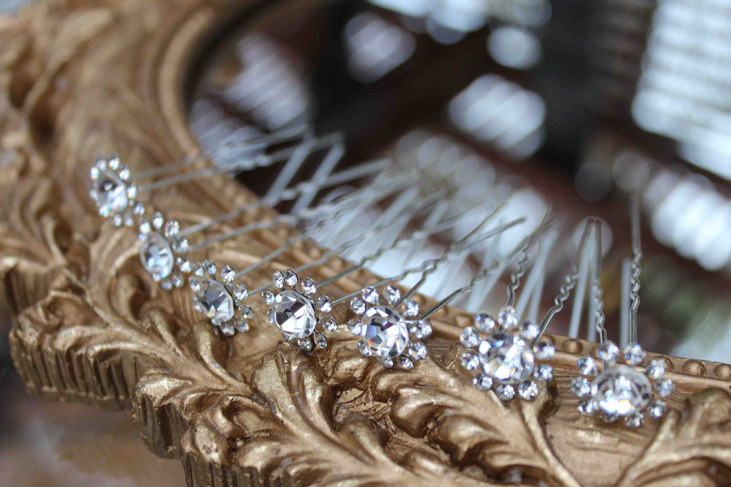 Beautiful bobby pin silver color with sparkling rhinestones 6 pieces listing