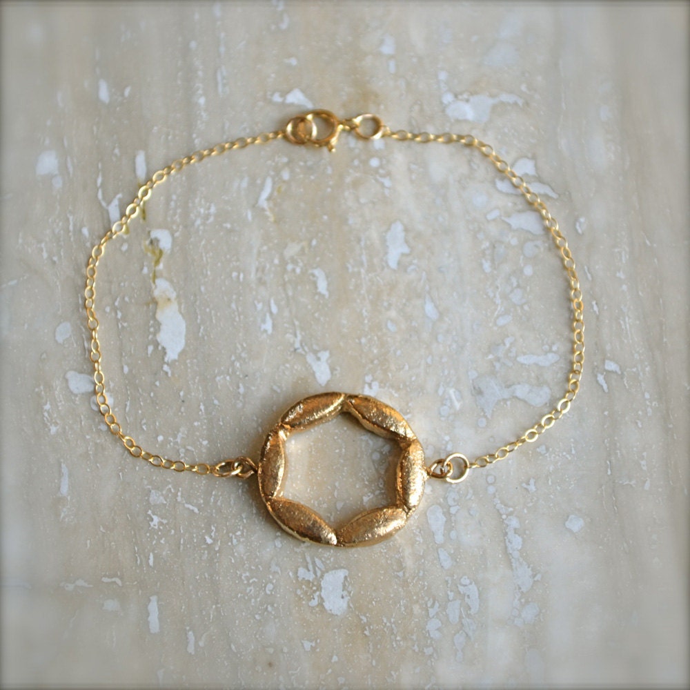Gold Circle Bracelet With Star Shape