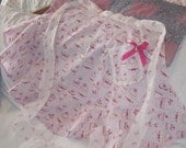 Cottage chic pink CUPCAKE darling HandMade Half APRON