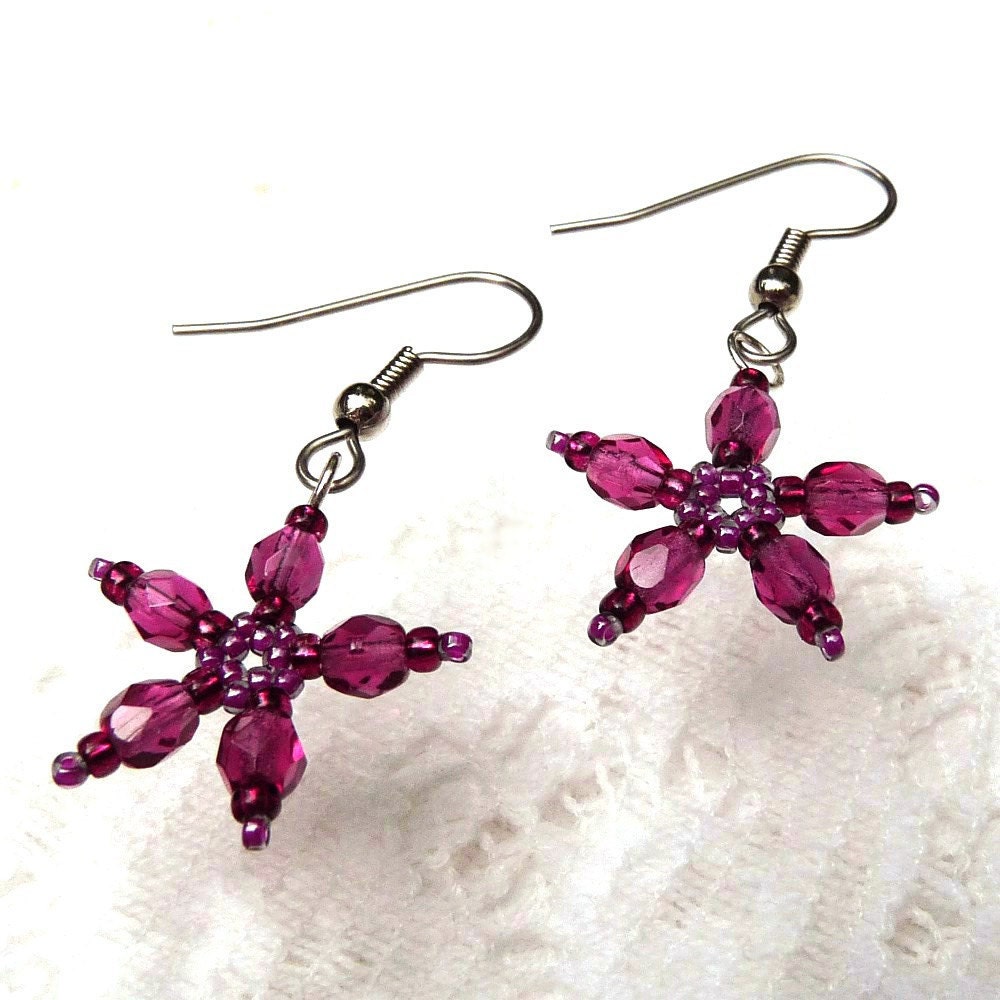 Flower Earrings, Delicate Pink Flowers, Dark Fuchsia, Beaded Earrings, Handmade Jewelry, Silver, Spring Summer Flowers, Feminine Earrings